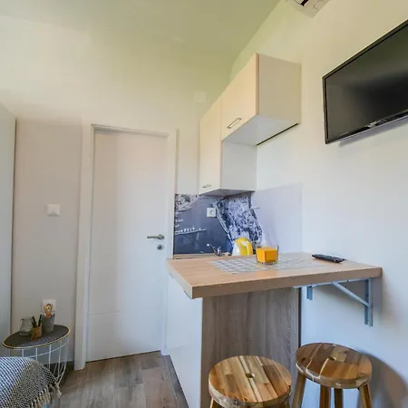 Piccolo For 2 Apartman Zára